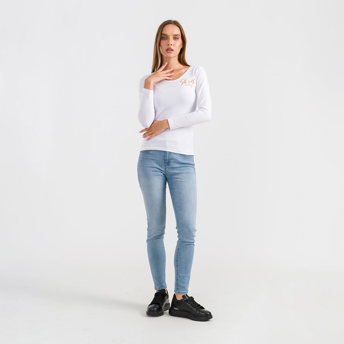 Long-sleeved T-shirt
