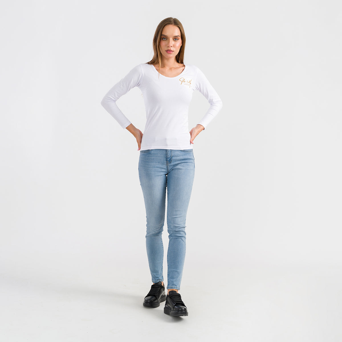 Long-sleeved T-shirt