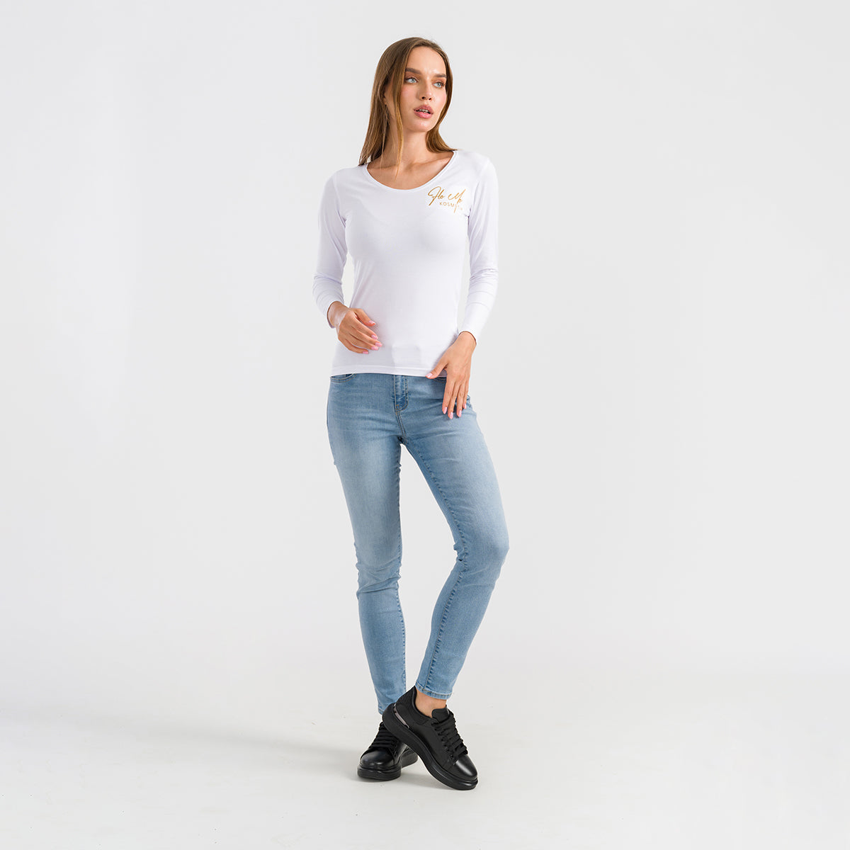 Long-sleeved T-shirt
