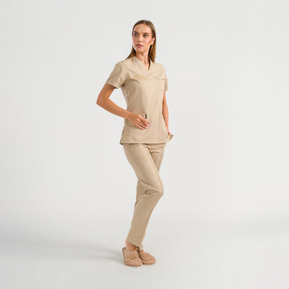 Uniform ''V Ausschnitt Modell''